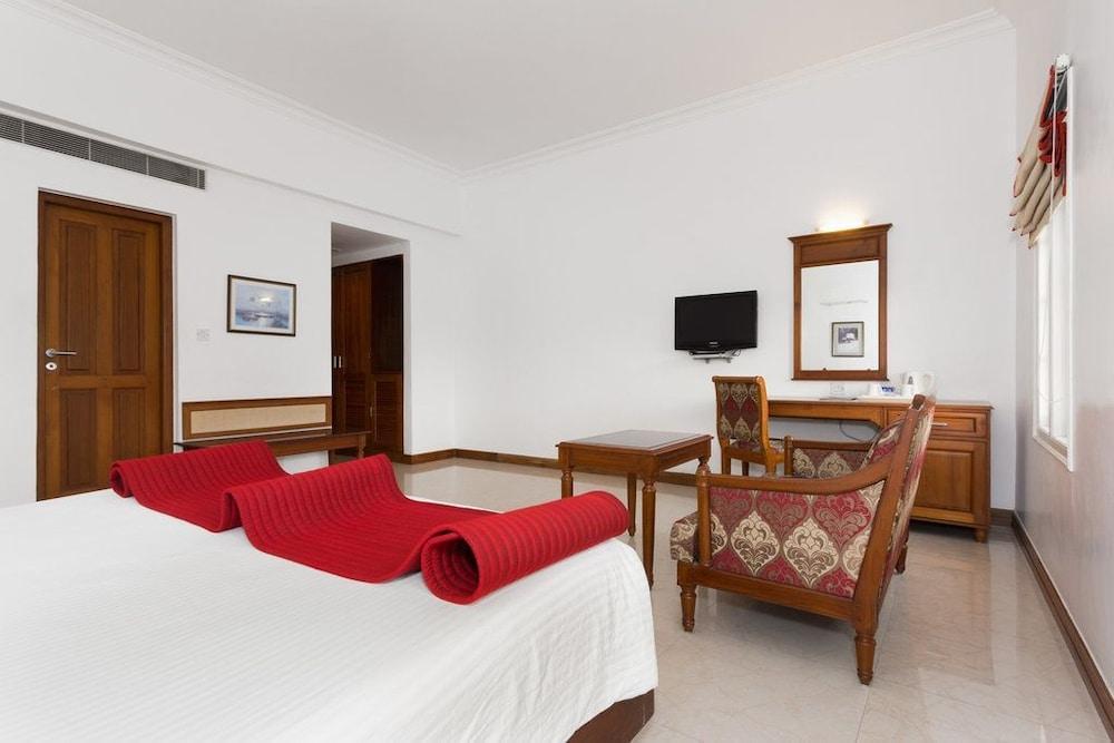 The Avenue Center Hotel Kochi Dış mekan fotoğraf