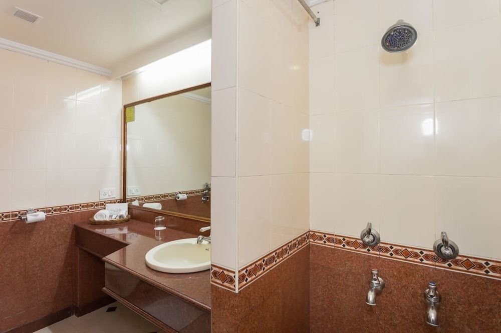 The Avenue Center Hotel Kochi Dış mekan fotoğraf