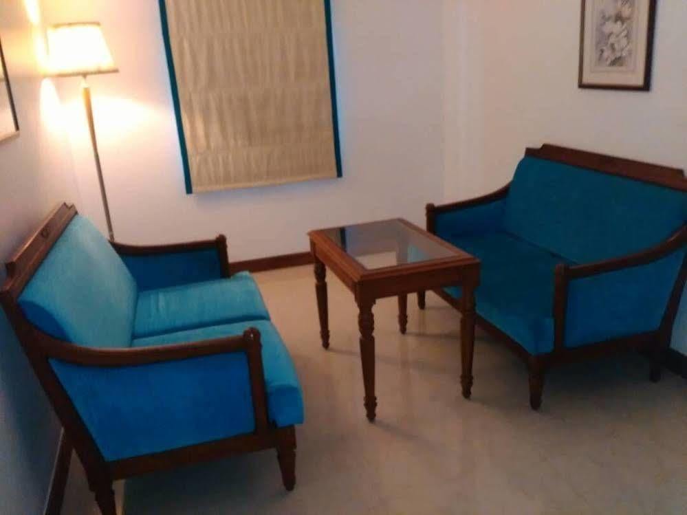 The Avenue Center Hotel Kochi Dış mekan fotoğraf