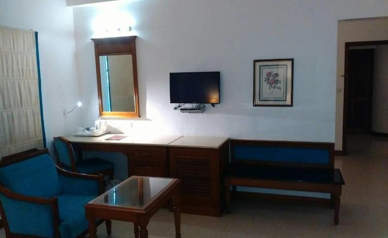 The Avenue Center Hotel Kochi Dış mekan fotoğraf