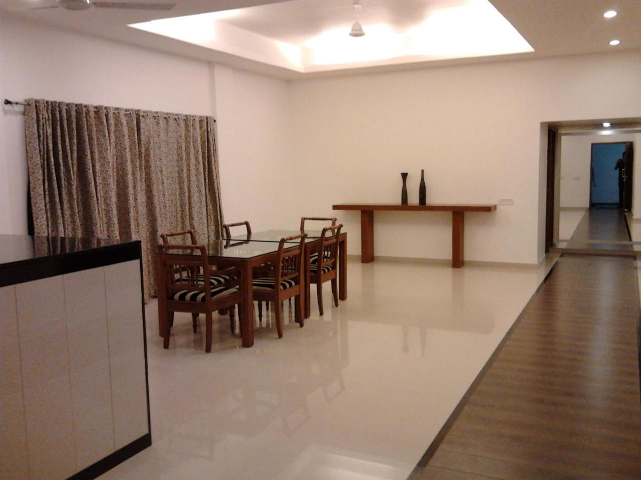 The Avenue Center Hotel Kochi Dış mekan fotoğraf